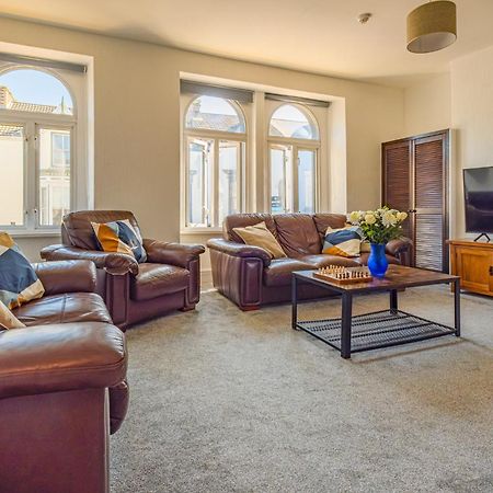Castleview Coastal Comfort With 2 Parking Spaces Oystermouth Kültér fotó