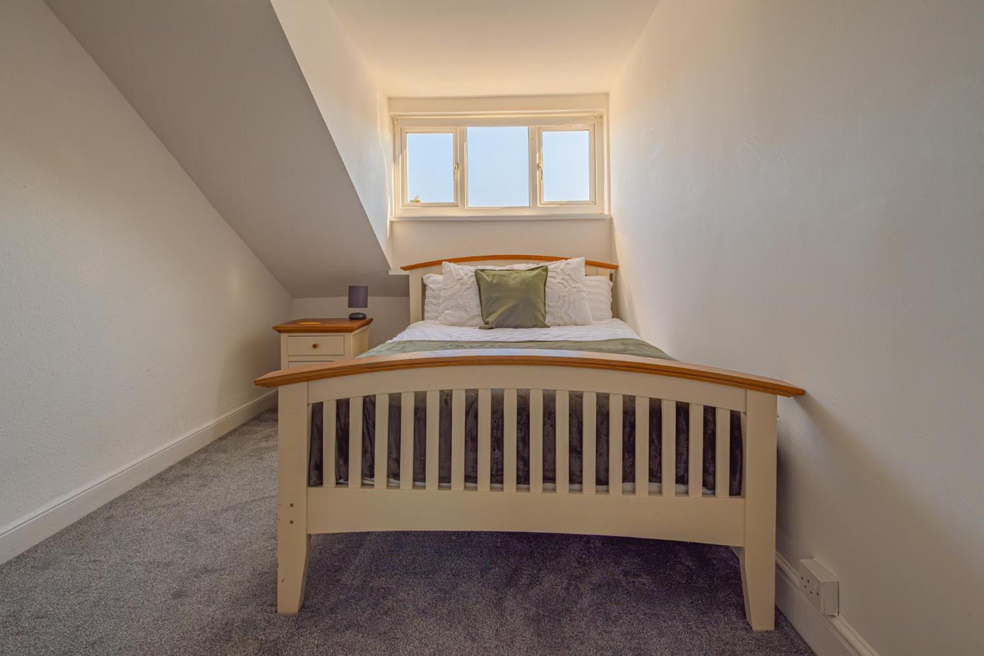 Castleview Coastal Comfort With 2 Parking Spaces Oystermouth Kültér fotó